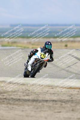 media/May-25-2025-Lets Ride (Sun) [[0ff033e448]]/C Group/1140am (Grapevine)/